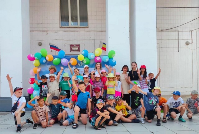 6 июня в Ряженском сельском доме культуры прошла увлекательная программа для детей «По дорогам сказок»